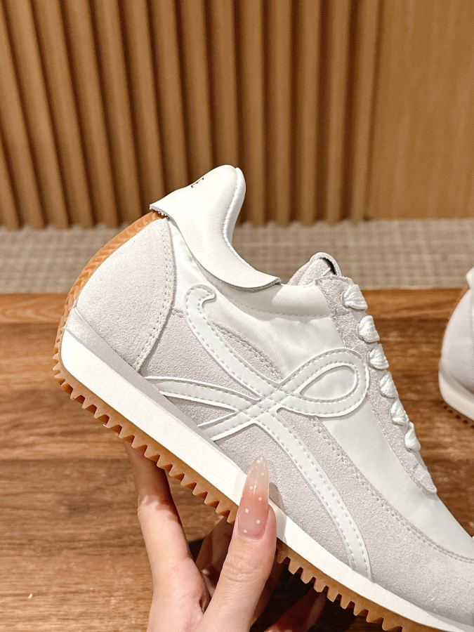 Zapatos de mujer LOEWE +10 𝐋𝐎𝐄𝐖𝐄# FLOW RUNNER — photo 6