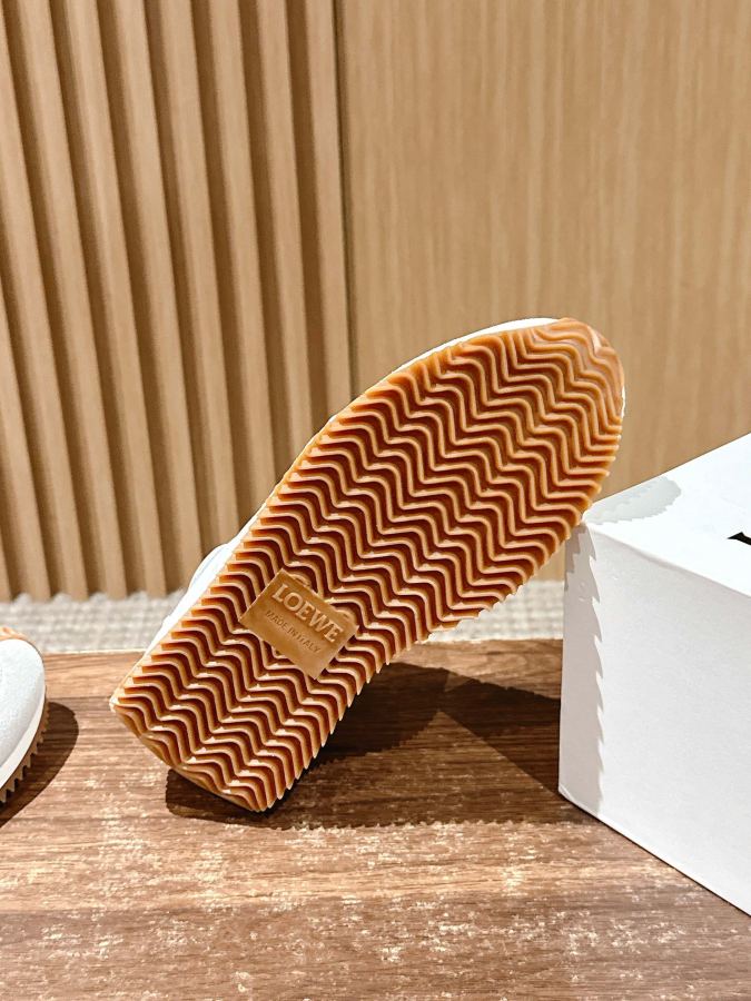 Zapatos de mujer LOEWE +10 𝐋𝐎𝐄𝐖𝐄# FLOW RUNNER — photo 9