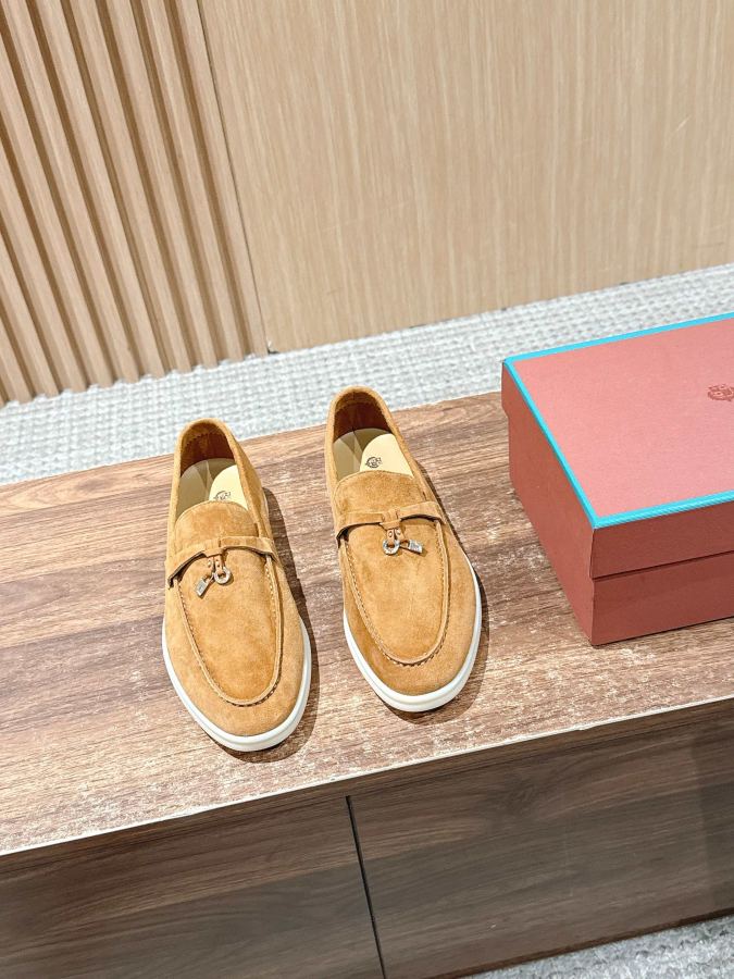 Scarpe da donna LP 𝐋𝐨𝐫𝐨 𝐏𝐢𝐚𝐧𝐚, Hermes