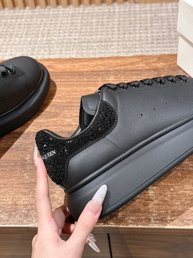 Alexander Mc Queen Women's Shoes Male +10 [Black diamond and black leather] 𝐀𝐥𝐞𝐱𝐚𝐧𝐝𝐞𝐫 — Premium Replica — photo 7