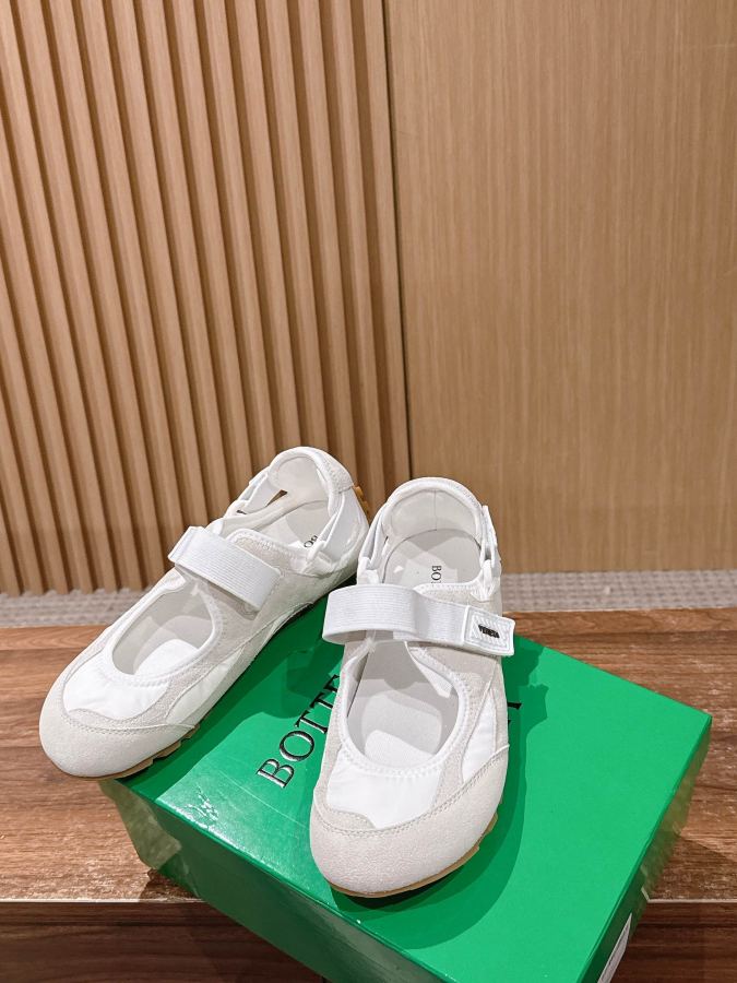BV women's shoes Bottega Veneta 26ss New — Premium Replica — photo 4