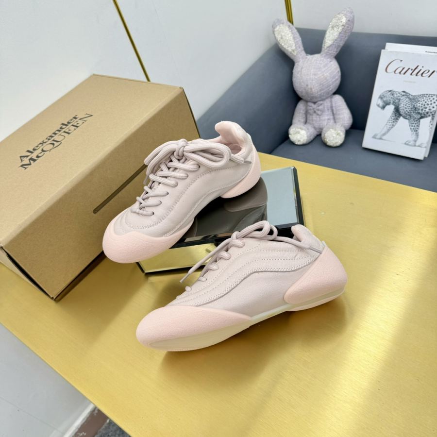 Alexander Mc Queen Women's Shoes latest popular couple models for women and men — 1:1 Replica — photo 8