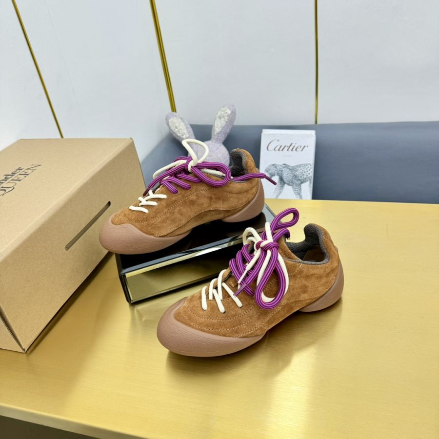 Alexander Mc Queen Women's Shoes latest popular couple models for women and men — AAA Quality Replica — photo 7