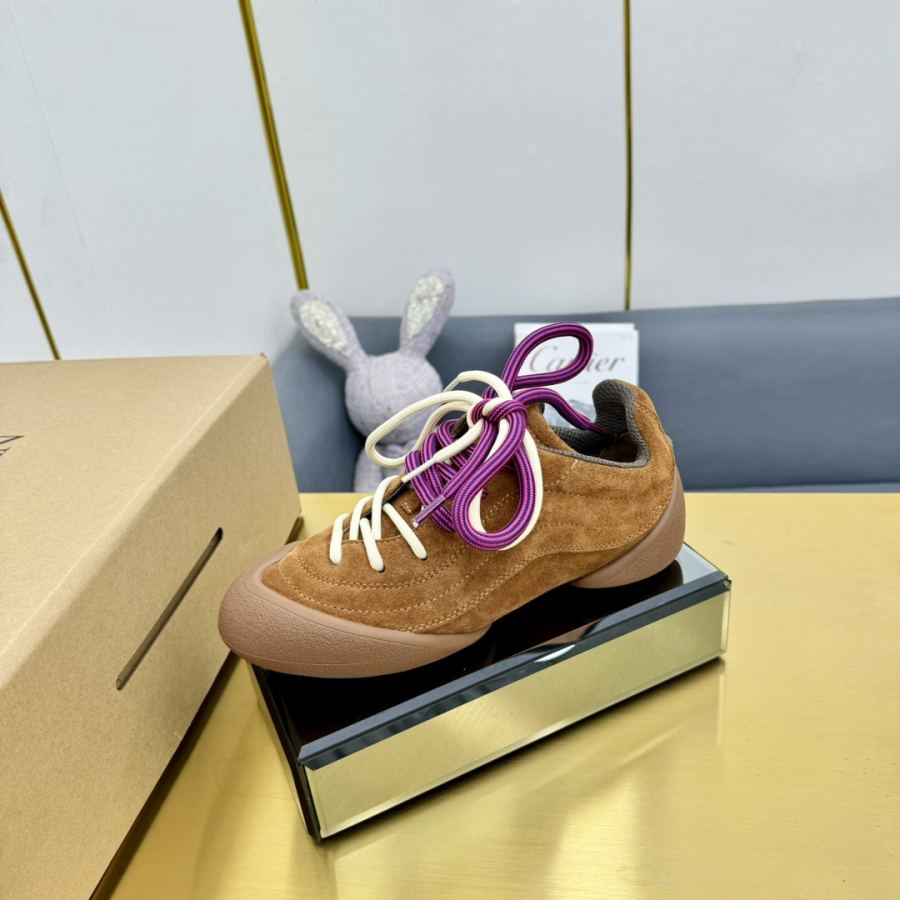 Alexander Mc Queen Women's Shoes latest popular couple models for women and men — AAA Quality Replica — photo 2