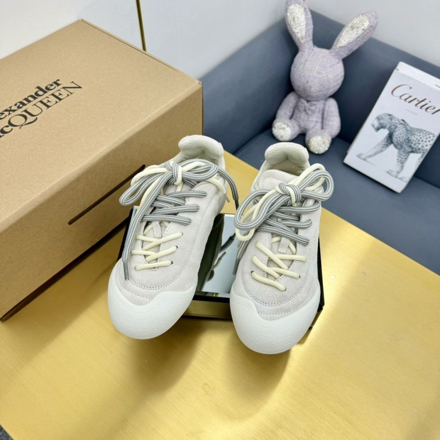 Alexander Mc Queen Women's Shoes latest popular couple models for women and men — Premium Replica — photo 4