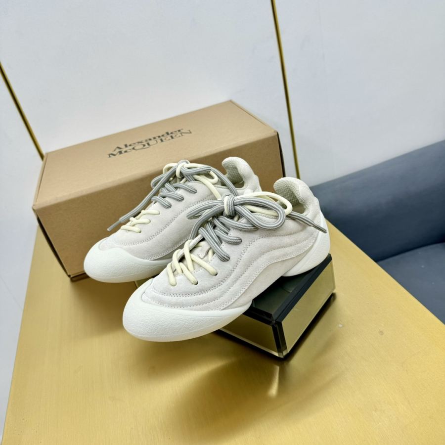 Alexander Mc Queen Women's Shoes latest popular couple models for women and men — Premium Replica — photo 5