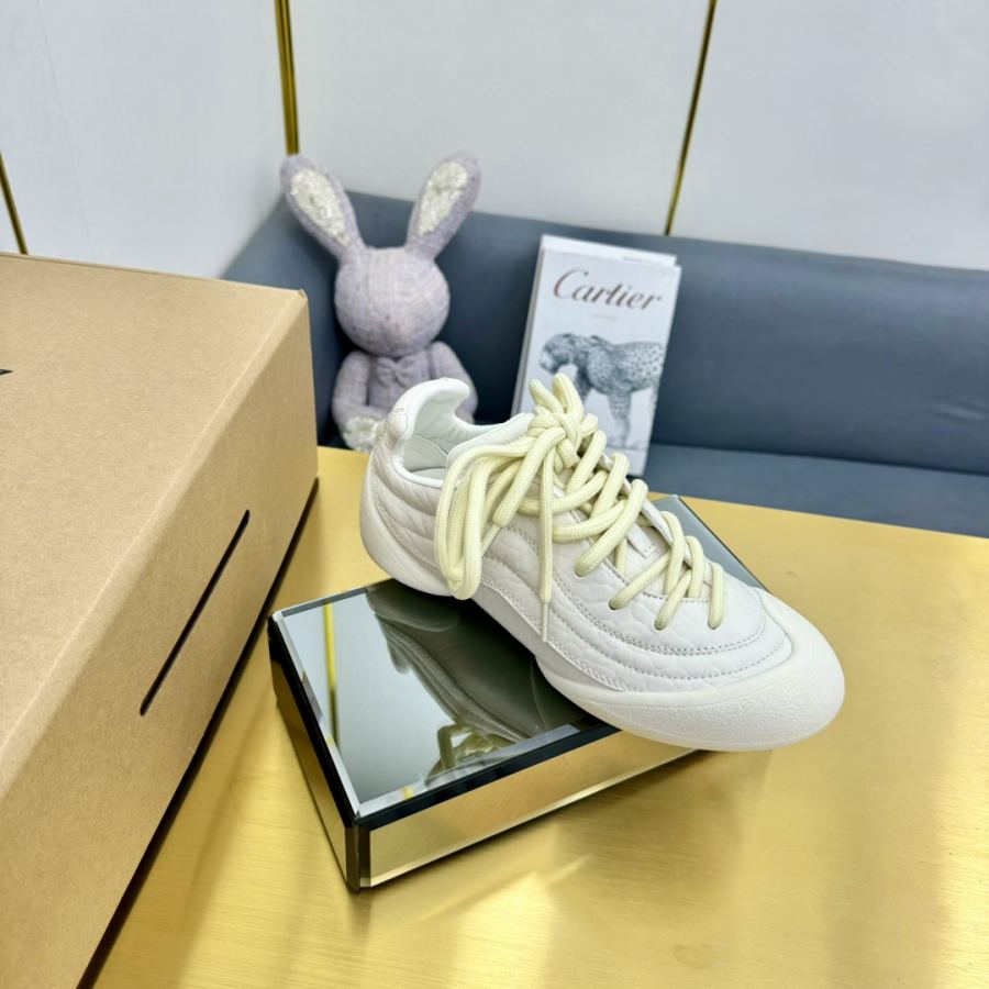 Alexander Mc Queen Women's Shoes latest popular couple models for women and men — Premium Replica — photo 3