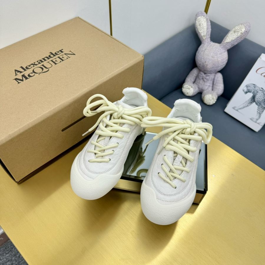 Alexander Mc Queen Women's Shoes latest popular couple models for women and men — Premium Replica — photo 5