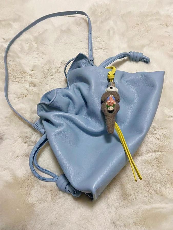 LOEWE bag Counter picture Wearing picture — 1:1 Replica — photo 2