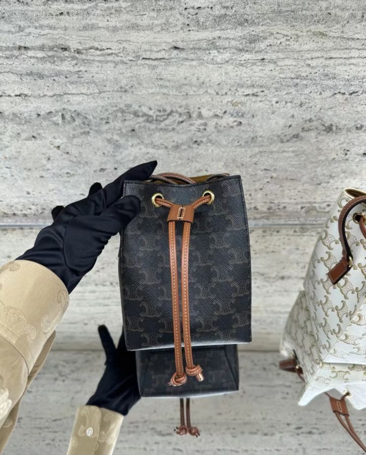 Celine bag The exquisite and cute "bucket siomai bag" can be carried by hand or cross-body — AAA Quality Replica — photo 4