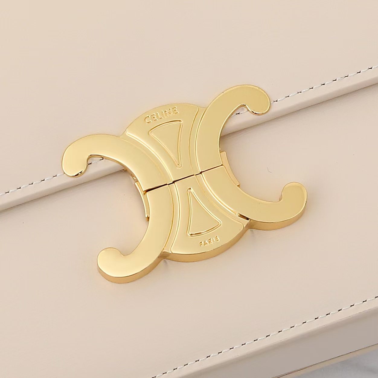 Celine bag New 188882/188423 18.5x14x6cm CELINE — AAA Quality Replica — photo 5
