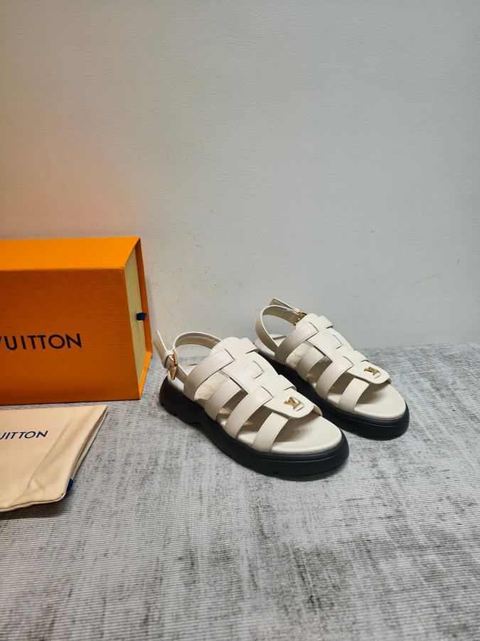 LV women's shoes LV woven Roman sandals, the thick sole design quietly elongates the proportions, — Premium Replica — photo 2