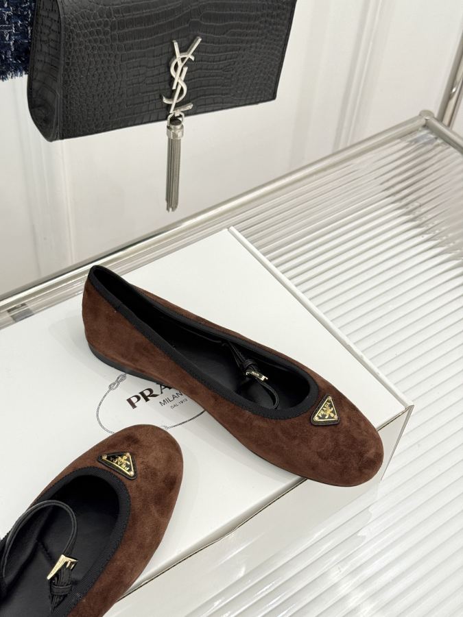 Prada women's shoes Factory price (original airplane box +10) — Premium Replica — photo 5