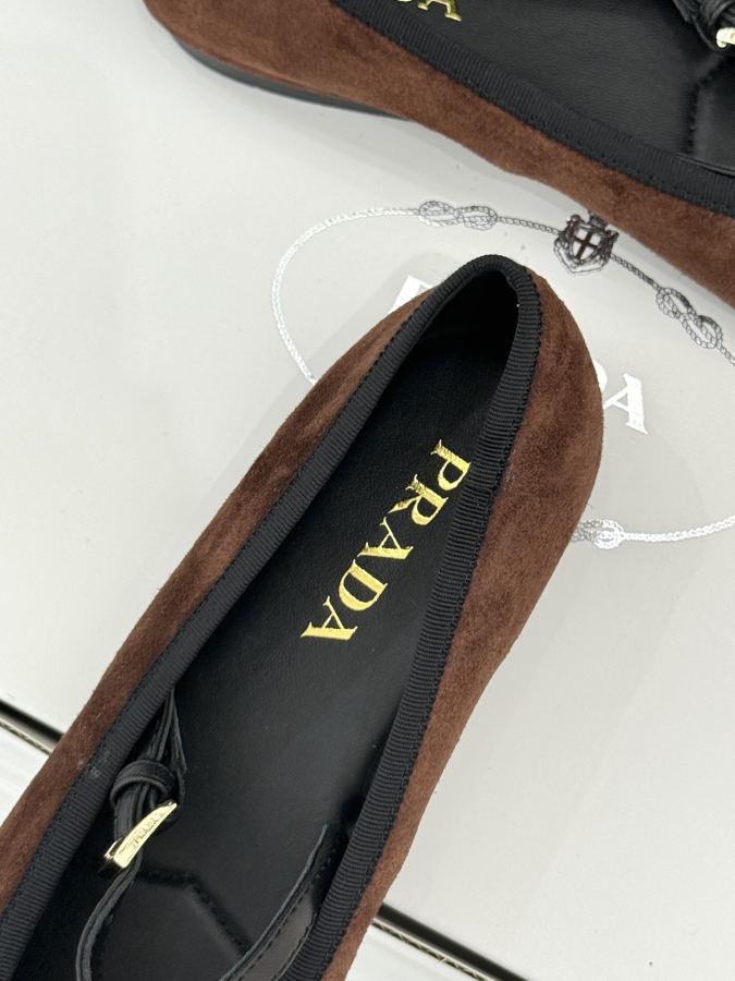 Prada women's shoes Factory price (original airplane box +10) — Premium Replica — photo 8