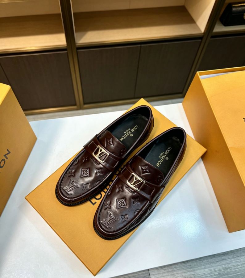 LV women's shoes Louis Vuitton LV 38-44 45.46 ¥ — 1:1 Replica — photo 2