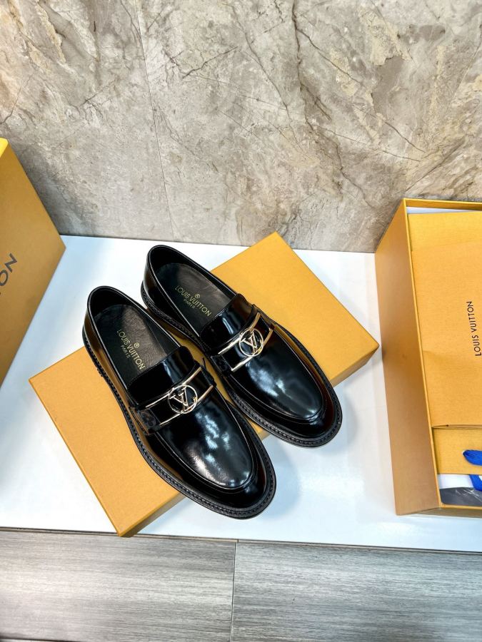 LV women's shoes Louis Vuitton LV 38-44 45.46 ¥ — AAA Quality Replica — photo 4