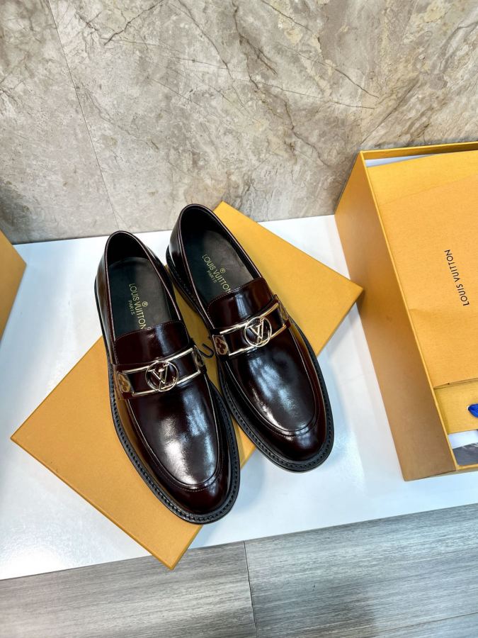 LV women's shoes Louis Vuitton LV 38-44 45.46 ¥ — 1:1 Replica For Sale — photo 4