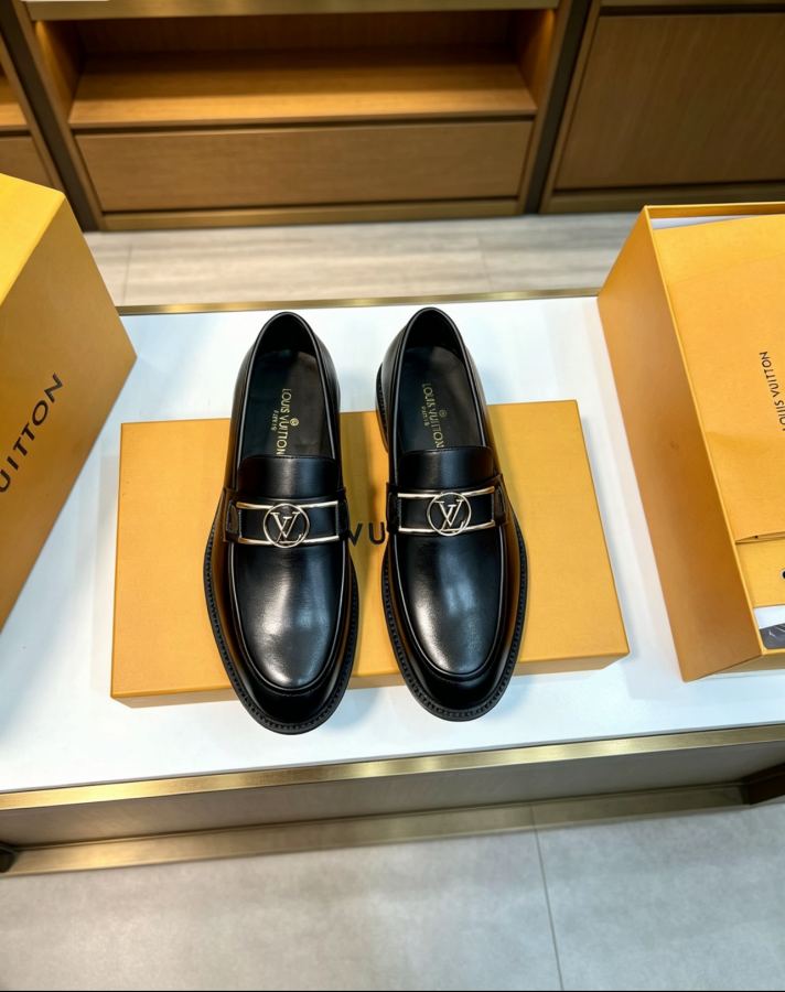 LV women's shoes Louis Vuitton LV 38-44 45.46 ¥ — AAA Quality Replica