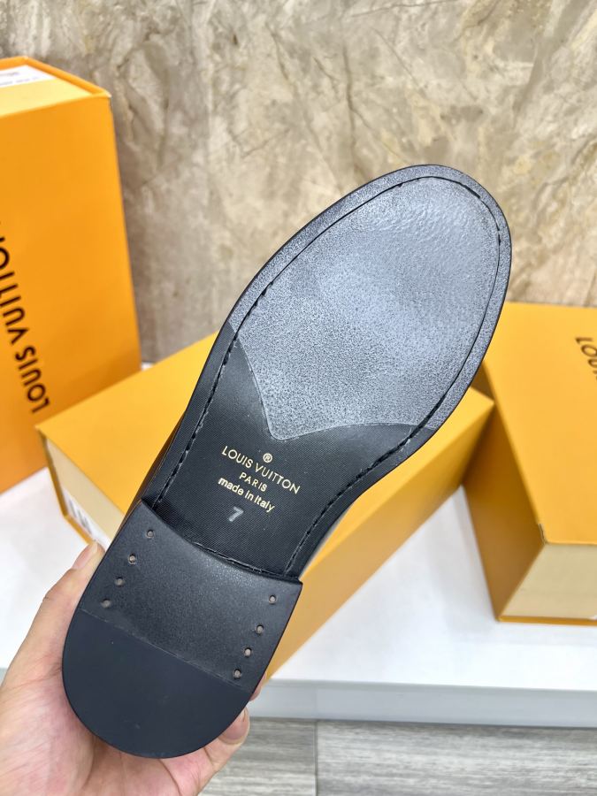 LV women's shoes Louis Vuitton LV 39-44 38.45.46 ¥ — AAA Quality Replica — photo 8