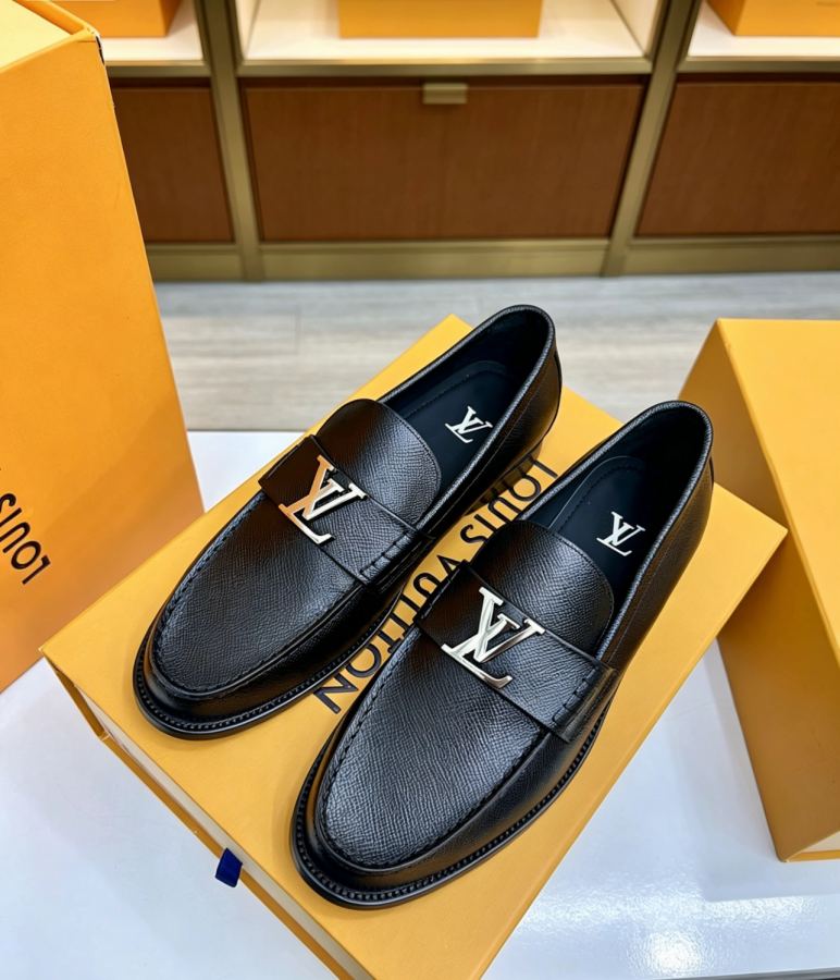 LV women's shoes Louis Vuitton LV 39-44 38.45.46 ¥ — AAA Quality Replica — photo 2