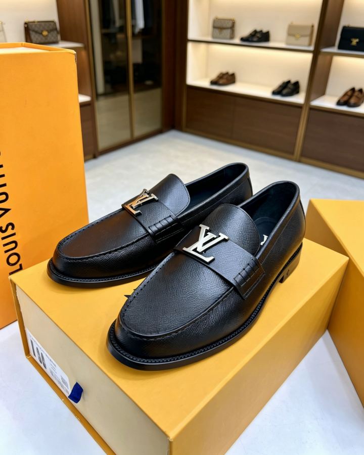 LV women's shoes Louis Vuitton LV 39-44 38.45.46 ¥ — AAA Quality Replica — photo 4