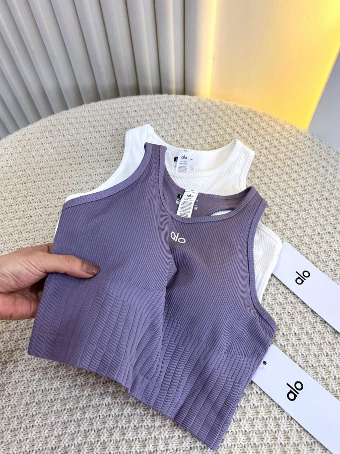 Alo Tank Top Aloyoga women's skin-friendly and comfortable ribbed sports vest with chest padding, — Premium Replica — photo 2