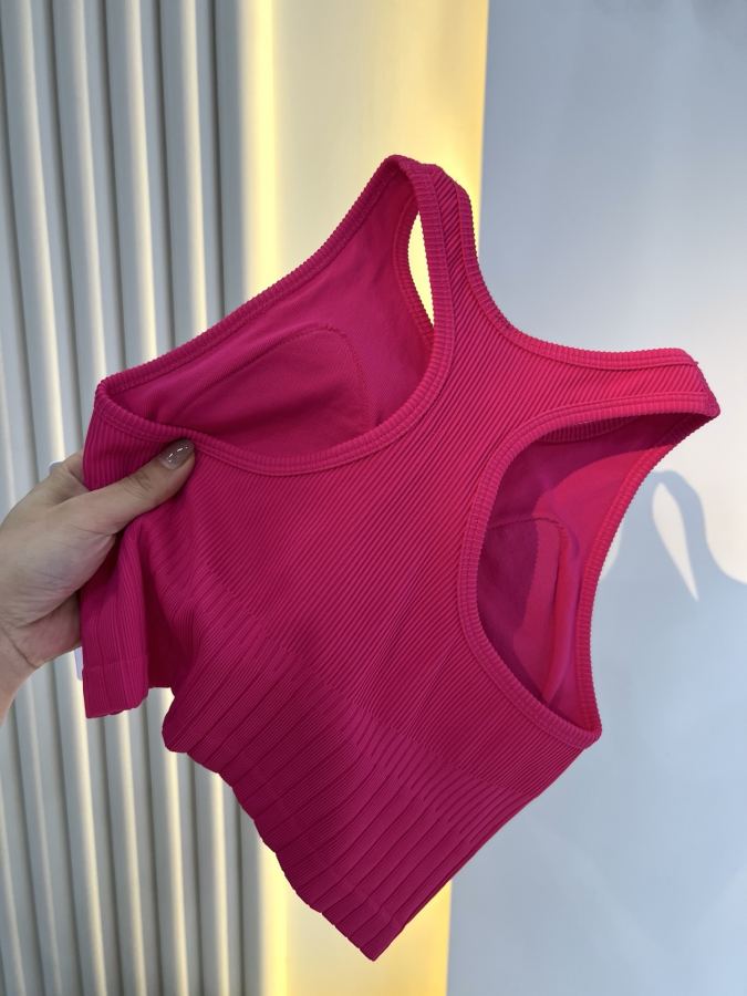 Alo Tank Top Aloyoga women's skin-friendly and comfortable ribbed sports vest with chest padding, — AAA Quality Replica — photo 3