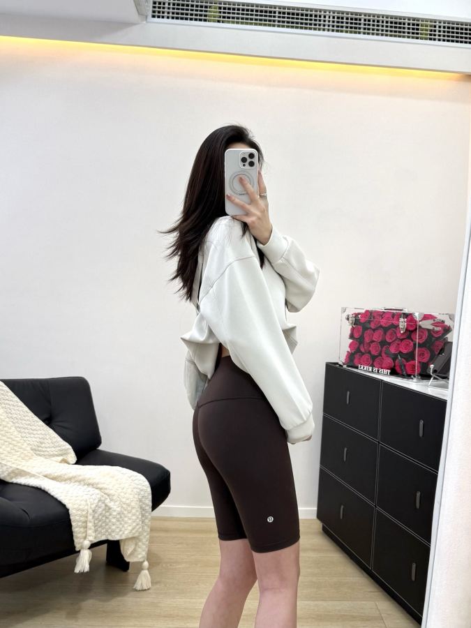 Lulu Shorts Espresso coffee Dark coffee color is very slimming — AAA Quality Replica — photo 2