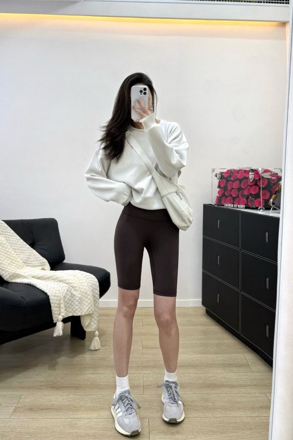 Lulu Shorts Espresso coffee Dark coffee color is very slimming — AAA Quality Replica — photo 5