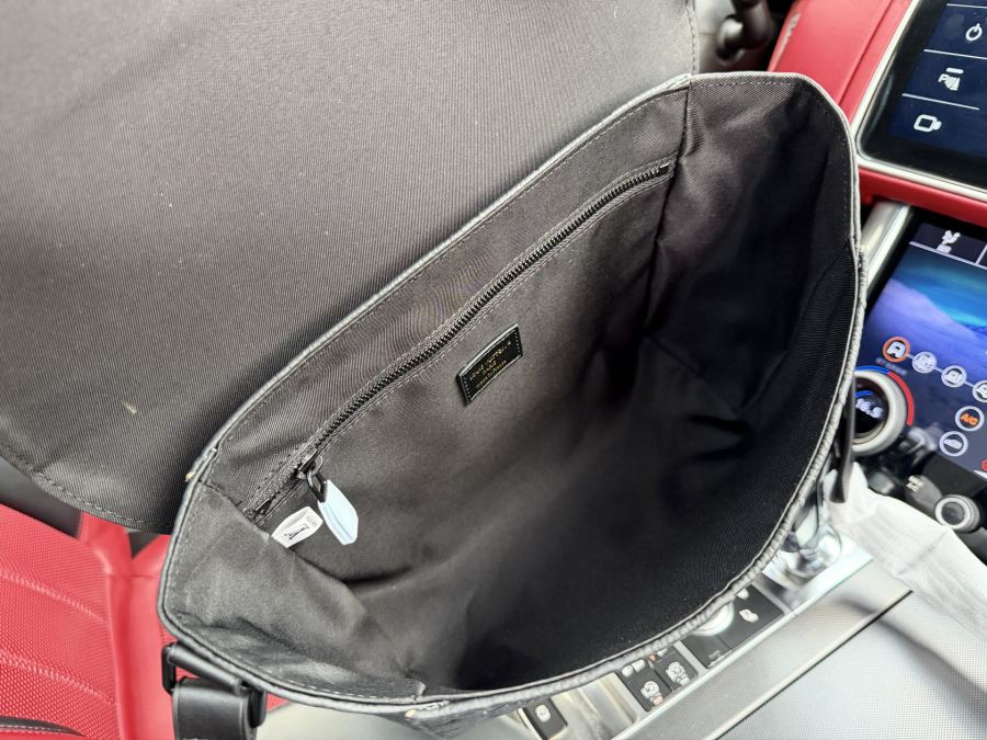 Hermes Women “Louis Vuitton”lv Louis Vuitton M28324 LOUIS VUITTON CHRISTOPHER Messenger Taurillon — 1:1 Replica — photo 9