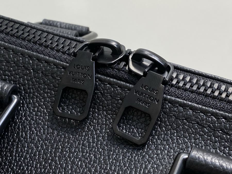 valise M15249 Keepall Bandoulière 35 Keepall Bandoulière 35 LV Aerogram Series LV Initials 34 — 1:1 Replica — photo 10