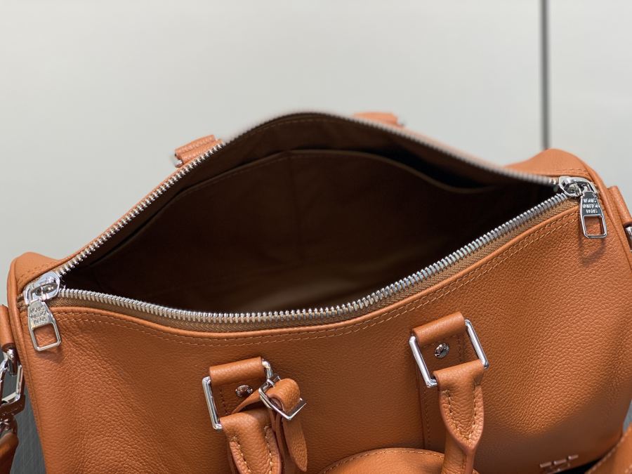 valise M25980 Keepall Bandoulière 35 Keepall Bandoulière 35 LV Aerogram Series LV Initials 34 — 1:1 Replica For Sale — photo 12