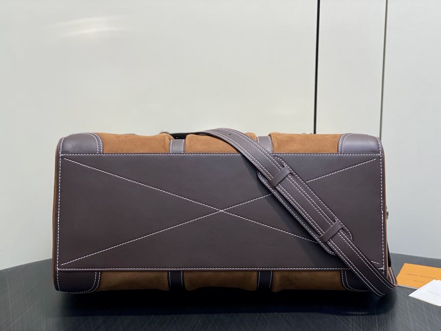 valise M26127 50cm KEEPALL BANDOULIÈRE 50 Pharrell Williams Nigo sj Keepall Bandoulière 50 Monogram — AAA Quality Replica — photo 3