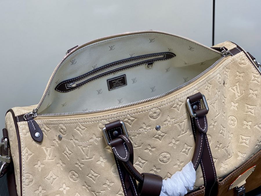 valise M26127 50cm KEEPALL BANDOULIÈRE 50 Pharrell Williams Nigo sj Keepall Bandoulière 50 Monogram — AAA Quality Replica — photo 10
