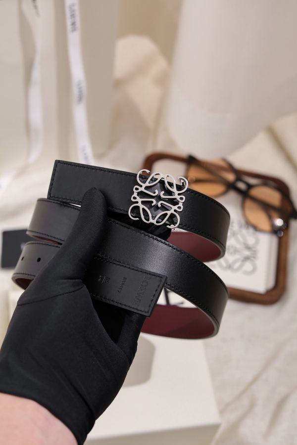 Loewe Belt Loewe 2.8 reversible belt, one can be used as two, fine brass hardware, durable, classic — 1:1 Replica For Sale