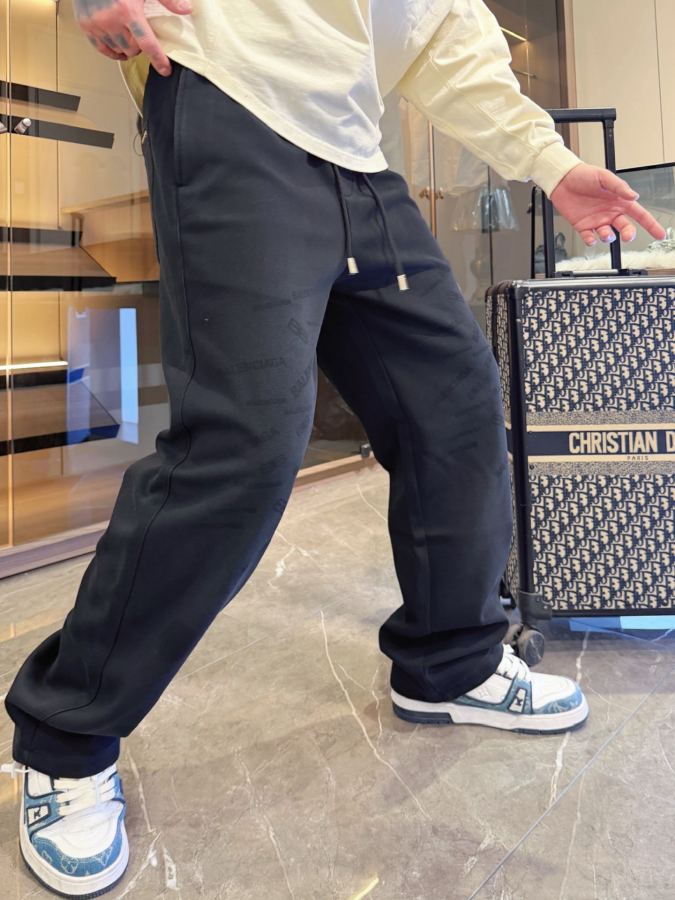 BALENCIAGA hombre 2026 Nuevo LOGO M-3 XL — photo 3