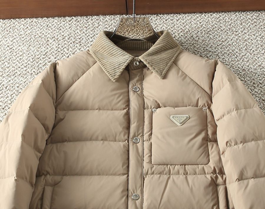 Prada down jacket, PRADA's autumn and winter down jacket is light, fluffy, warm and comfortable, — Premium Replica — photo 3