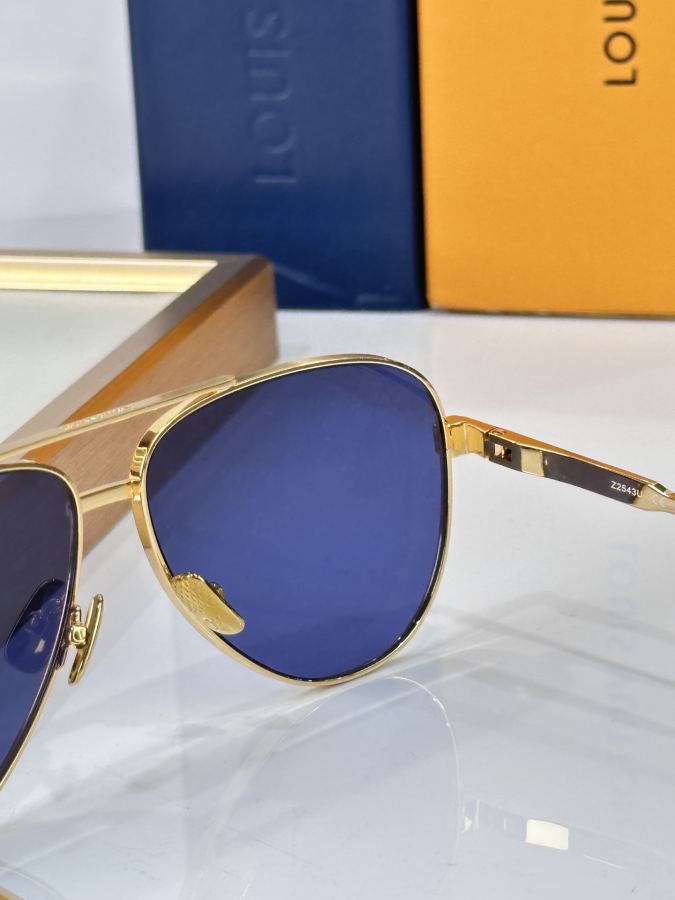 Lunettes LV SS25 LV Ride 2545 Louis Vuitton Monogram LV — photo 6
