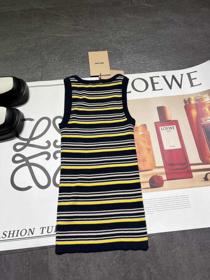 Miumiu Women Miumi* 26ss OK SML00153290 — AAA Quality Replica — photo 4