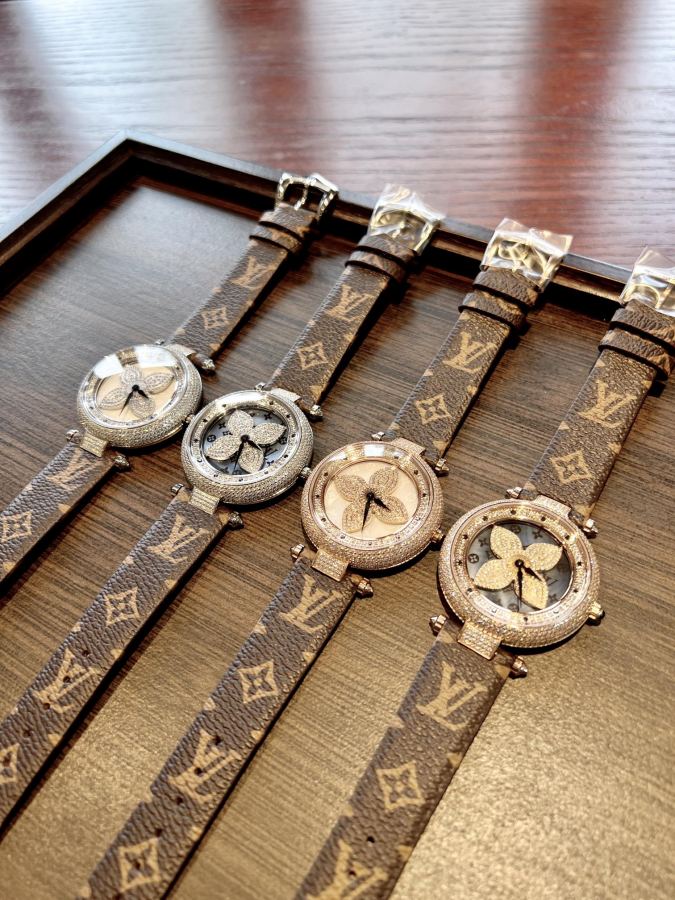 Louis Vuitton Watches Same price as gold and white) — AAA Quality Replica — photo 2