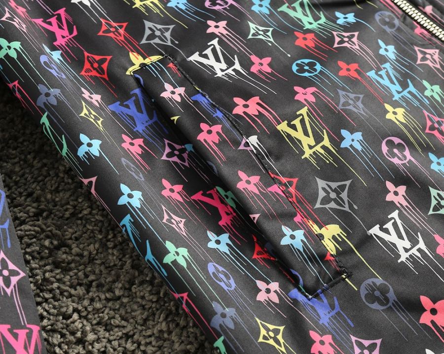 LV men Louis Vuitton LV 2026 n M XXXL L 175/140 — Premium Replica — photo 4
