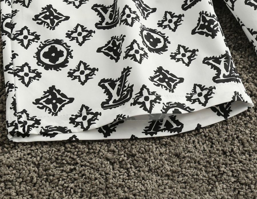 LV men Louis Vuitton LV 2026 n M XXXL L 175/140 — AAA Quality Replica — photo 11
