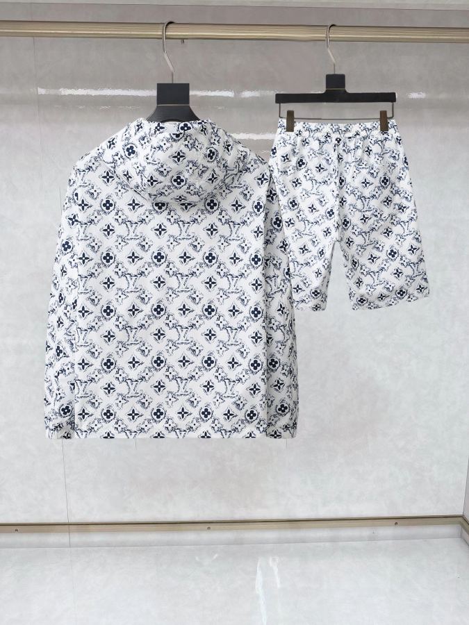 LV men Louis Vuitton LV 2026 n M XXXL L 175/140 — 1:1 Replica — photo 2