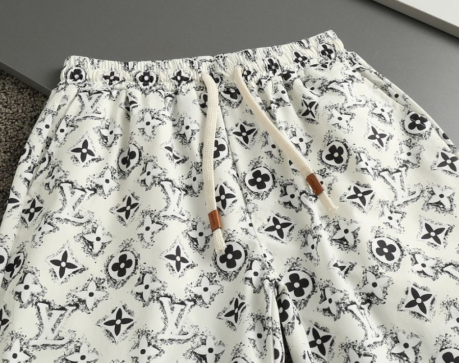 LV men Louis Vuitton LV 2026 n M XXXL L 175/140 — AAA Quality Replica — photo 9