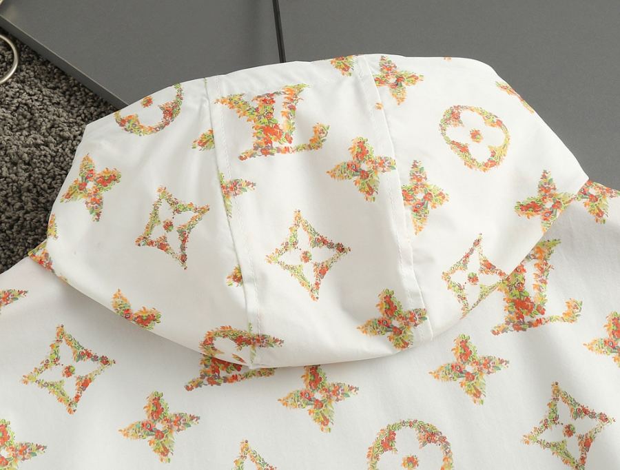 LV men Louis Vuitton LV 2026 n M XXXL L 175/140 — AAA Quality Replica — photo 7