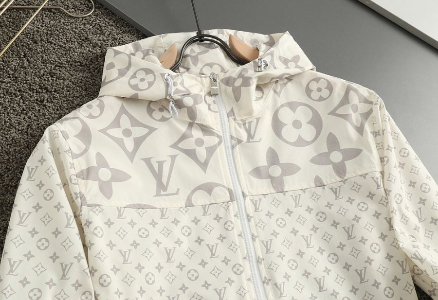 LV men Louis Vuitton LV 2026 n M XXXL L 175/140 — 1:1 Replica For Sale — photo 3