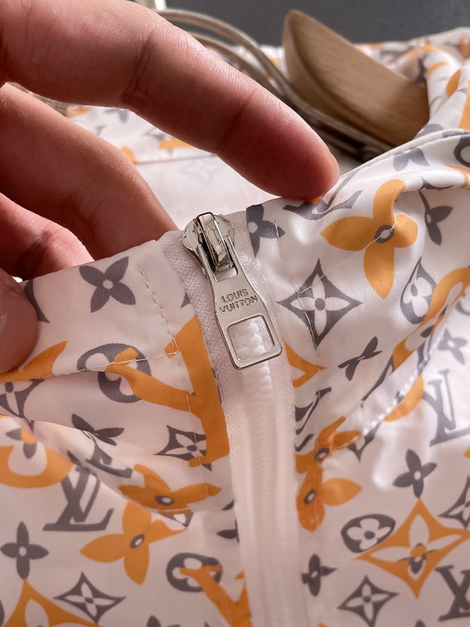 LV hombre Louis Vuitton LV 2026 n M 3 XL — photo 6