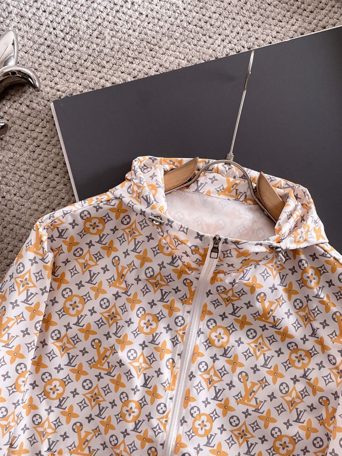 LV hombre Louis Vuitton LV 2026 n M 3 XL — photo 9