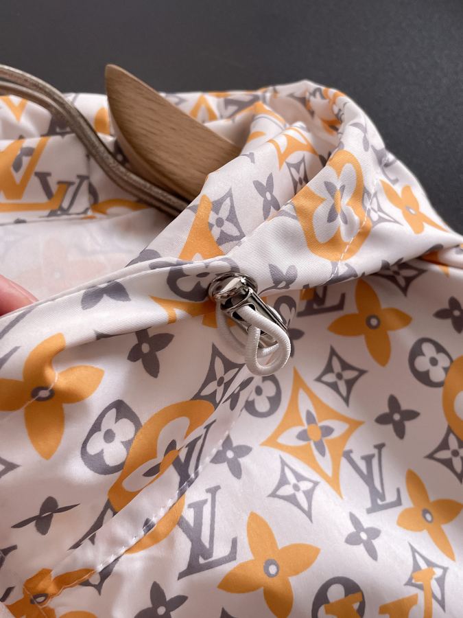 LV hombre Louis Vuitton LV 2026 n M 3 XL — photo 7
