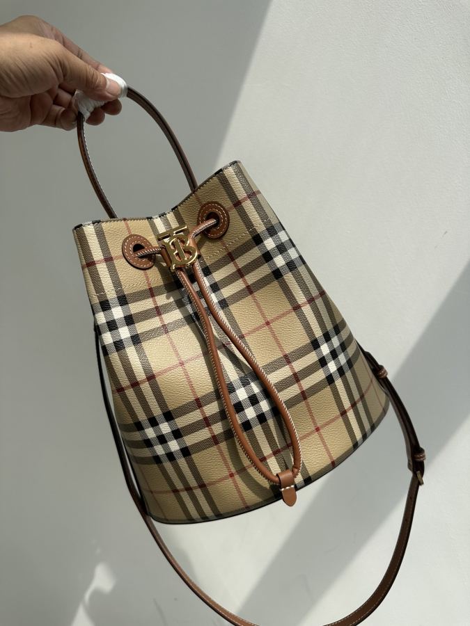 Burberry bag B Series TB Series Vintage + Thomas Burberry 26 X26 X16cm — 1:1 Replica For Sale — photo 2